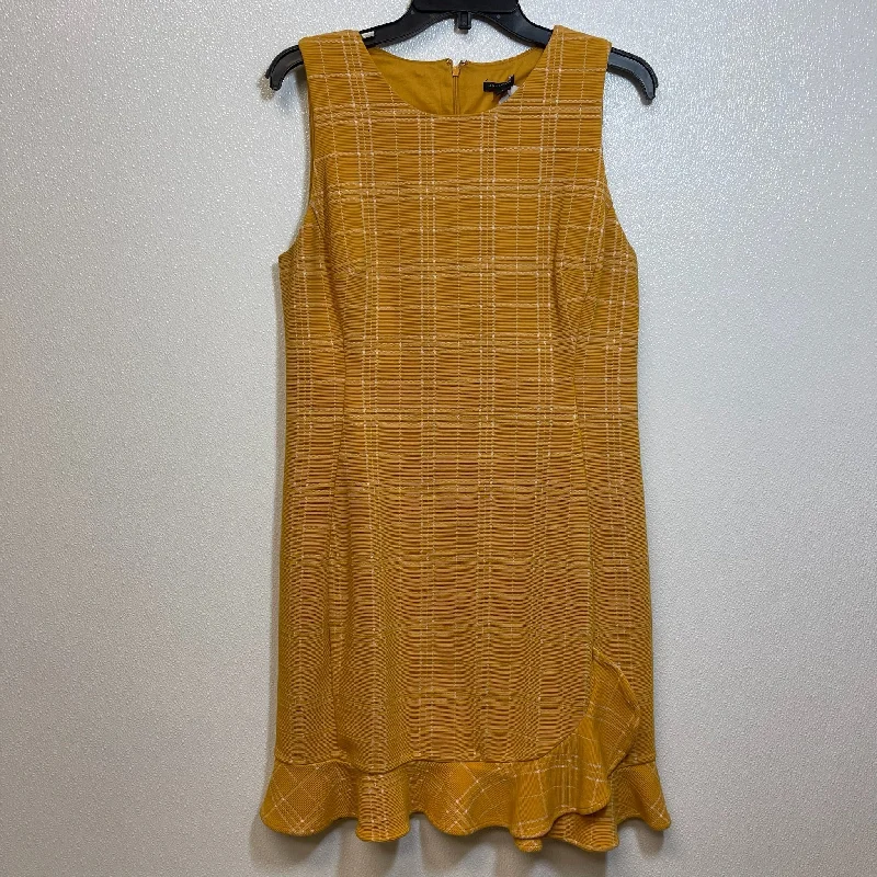 Dress Casual Short By Ann Taylor O In Mustard, Size: 8