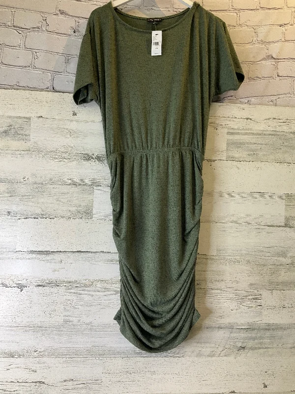 Dress Casual Short By Lane Bryant O In Green, Size: M